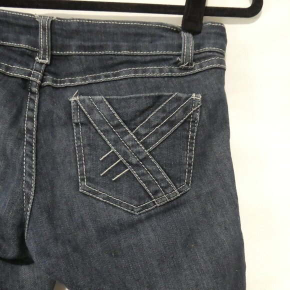 BONGO DENIM | size 5 | Sleek Blue Dark Wash Slim Fit Jeans - Picture 12 of 16